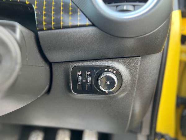 Used Vauxhall ADAM 2015 for sale - 73540961: Photo 26