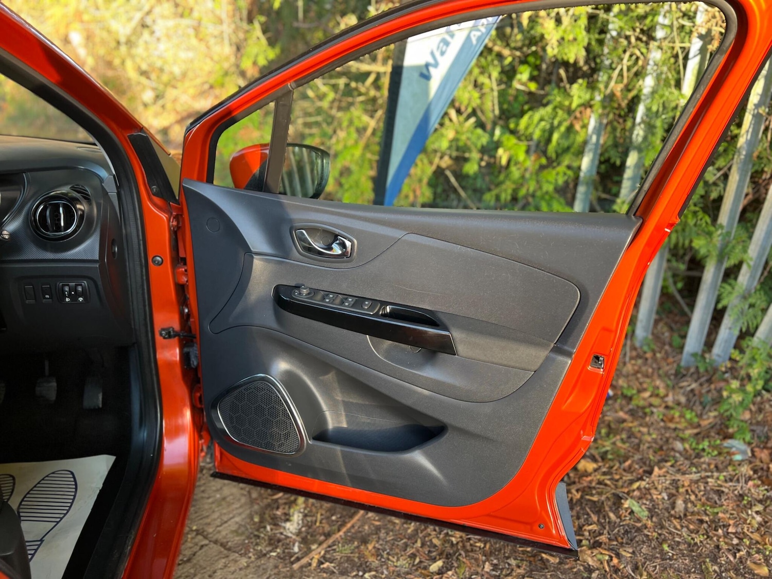 Used Renault Captur 2014 for sale - 76084441: Photo 20