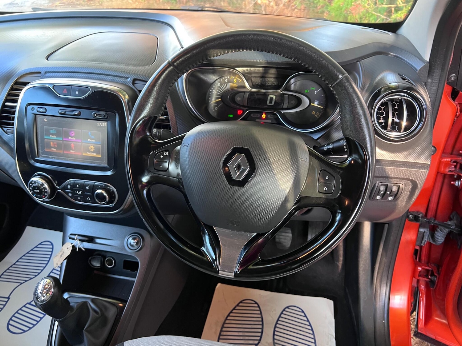 Used Renault Captur 2014 for sale - 76084441: Photo 24