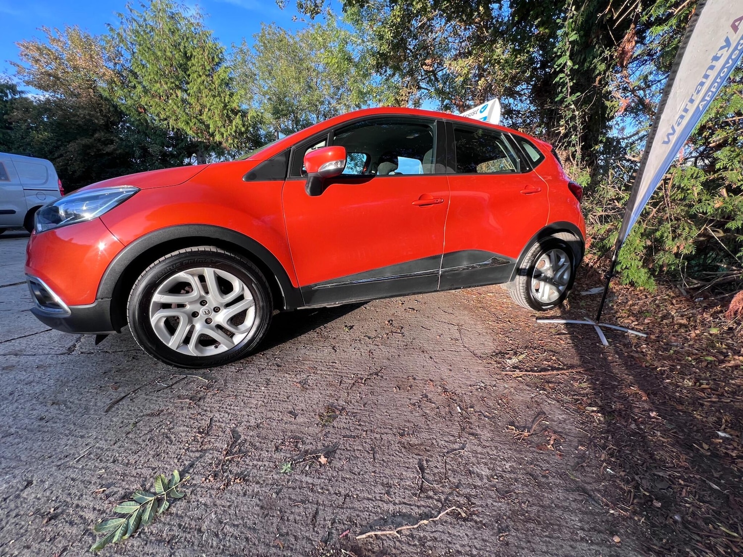 Used Renault Captur 2014 for sale - 76084441: Photo 9