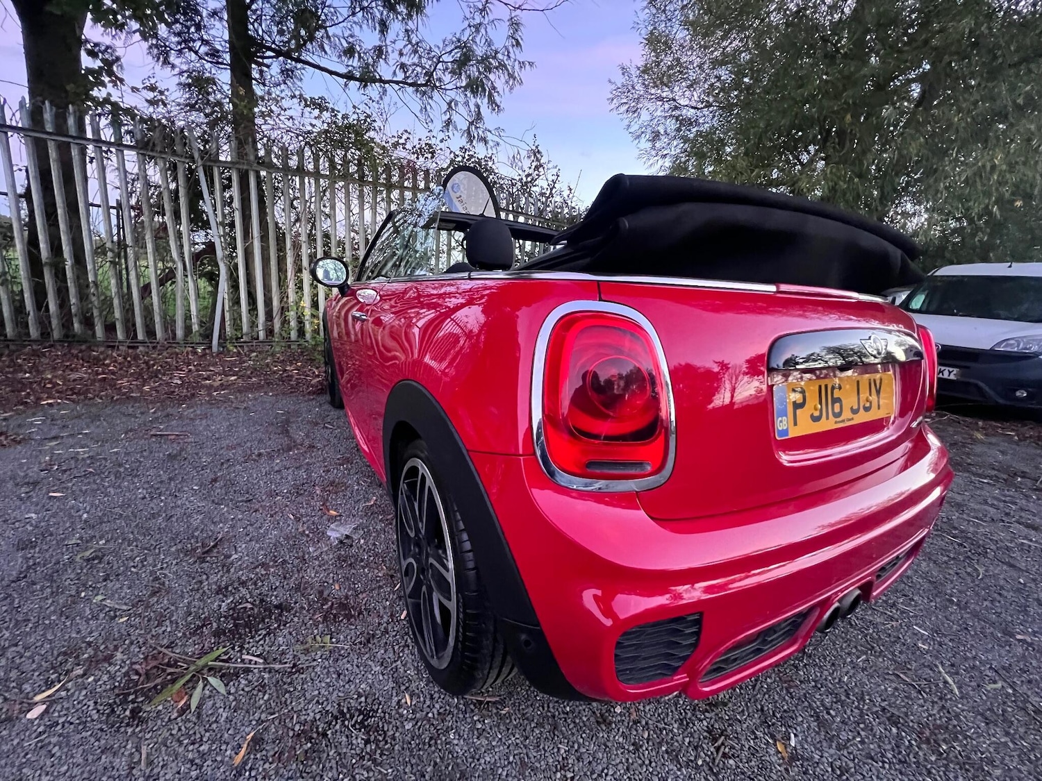 Used MINI Convertible 2016 for sale - 76349554: Photo 18