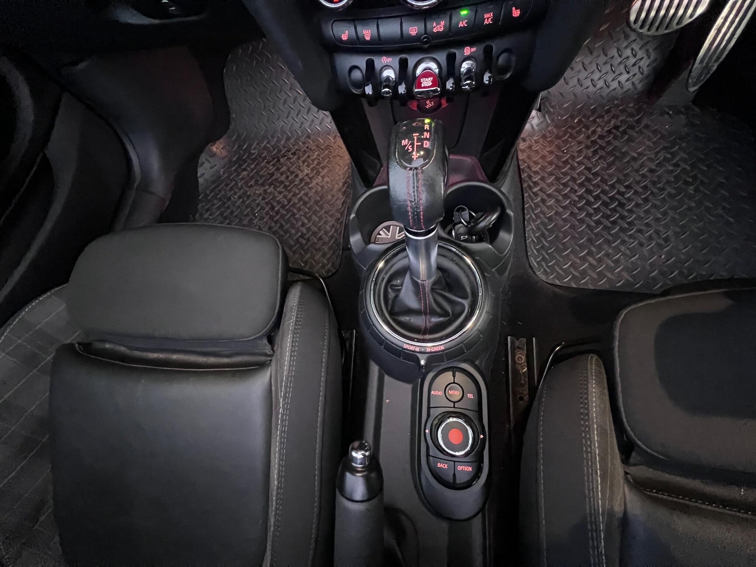 Used MINI Convertible 2016 for sale - 76349554: Photo 28