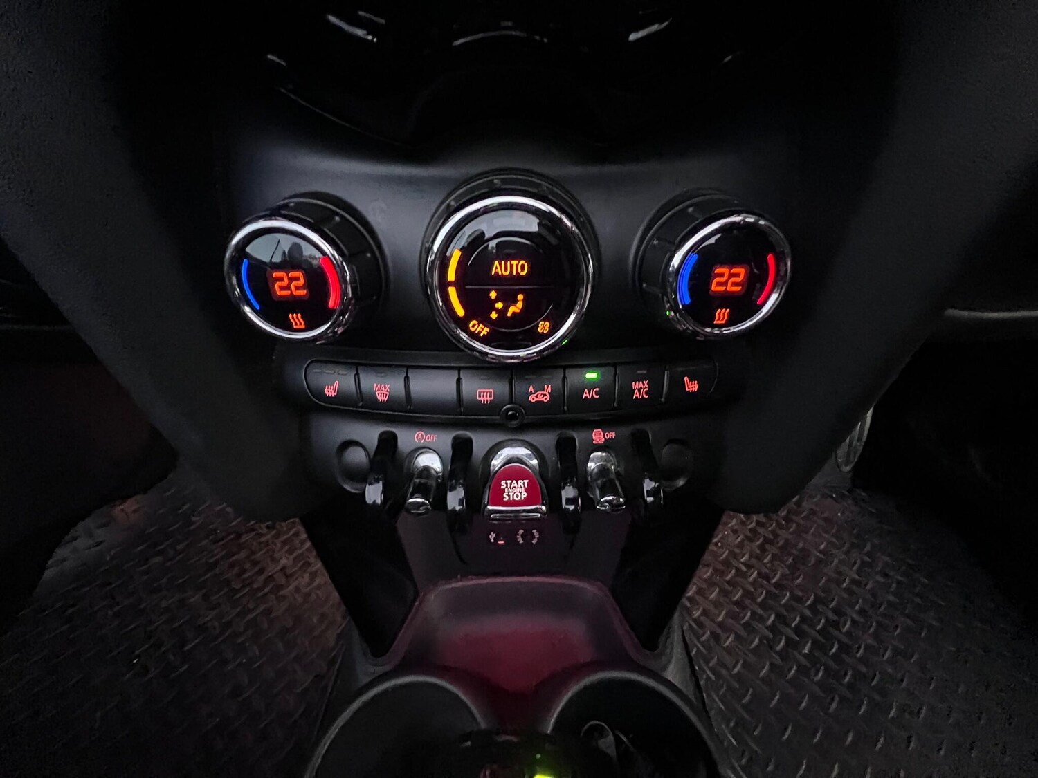Used MINI Convertible 2016 for sale - 76349554: Photo 29