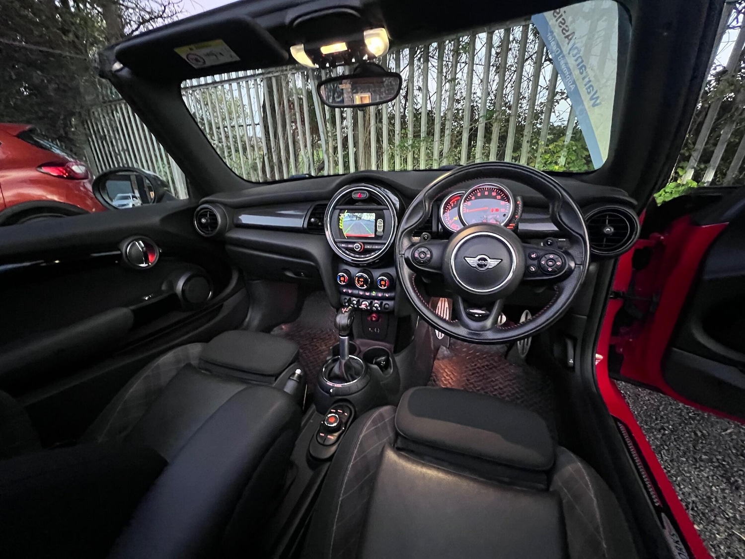 Used MINI Convertible 2016 for sale - 76349554: Photo 32