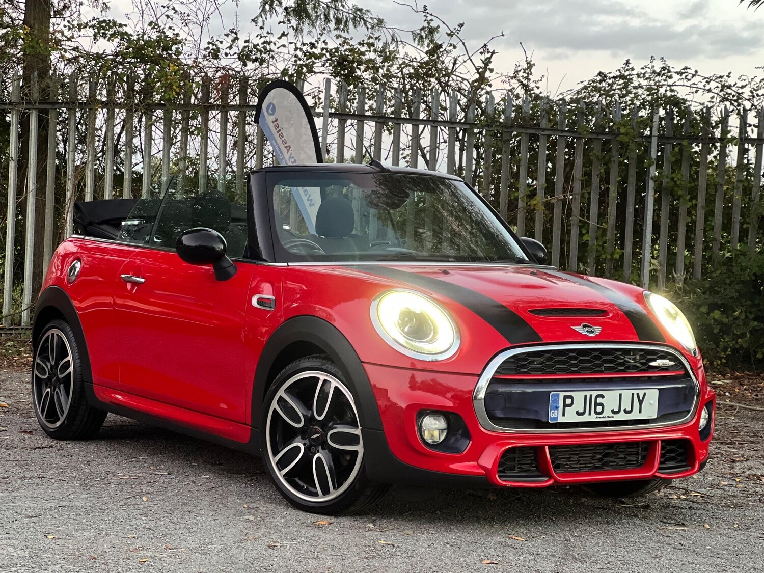 Used MINI Convertible 2016 for sale - 76349554: Photo 36