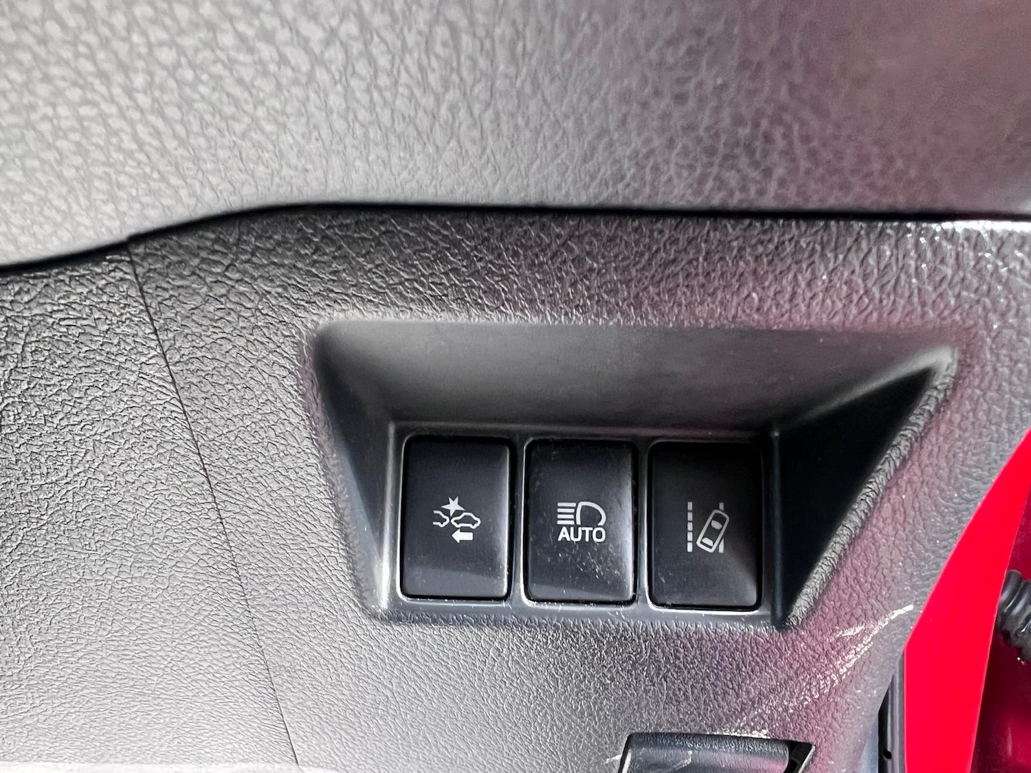 Used Toyota Yaris 2017 for sale - 76947186: Photo 31