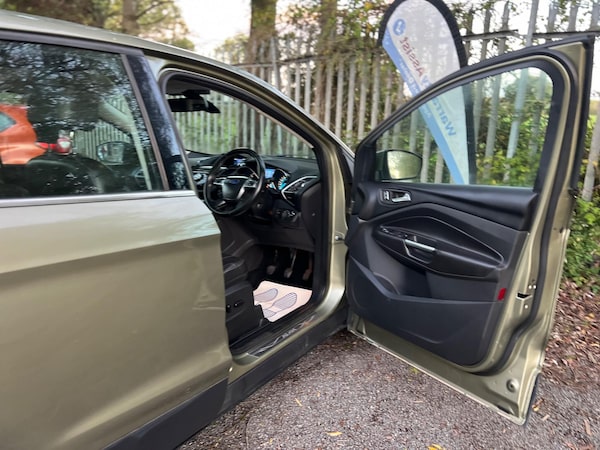 Used Ford Kuga 2014 for sale - 76179709: Photo 24