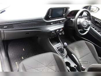 Used Hyundai BAYON 2022 for sale - 76154081: Photo