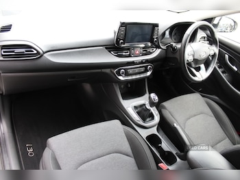 Used Hyundai i30 2023 for sale - 76154062: Photo