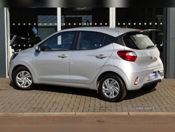 Used Hyundai i10 2023 for sale - 76154091: Photo