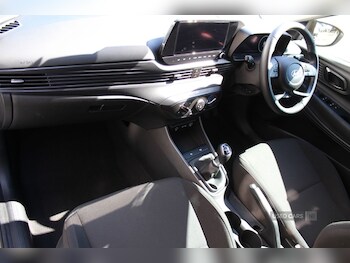 Used Hyundai i20 2024 for sale - 76154077: Photo