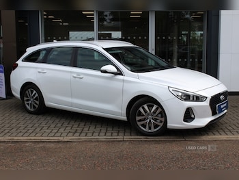 Used Hyundai i30 2017 for sale - 76154076: Photo
