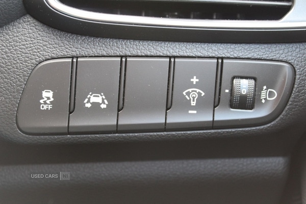 Used Hyundai i30 2017 for sale - 76154076: Photo 27