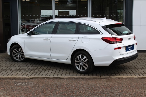 Used Hyundai i30 2017 for sale - 76154076: Photo 3