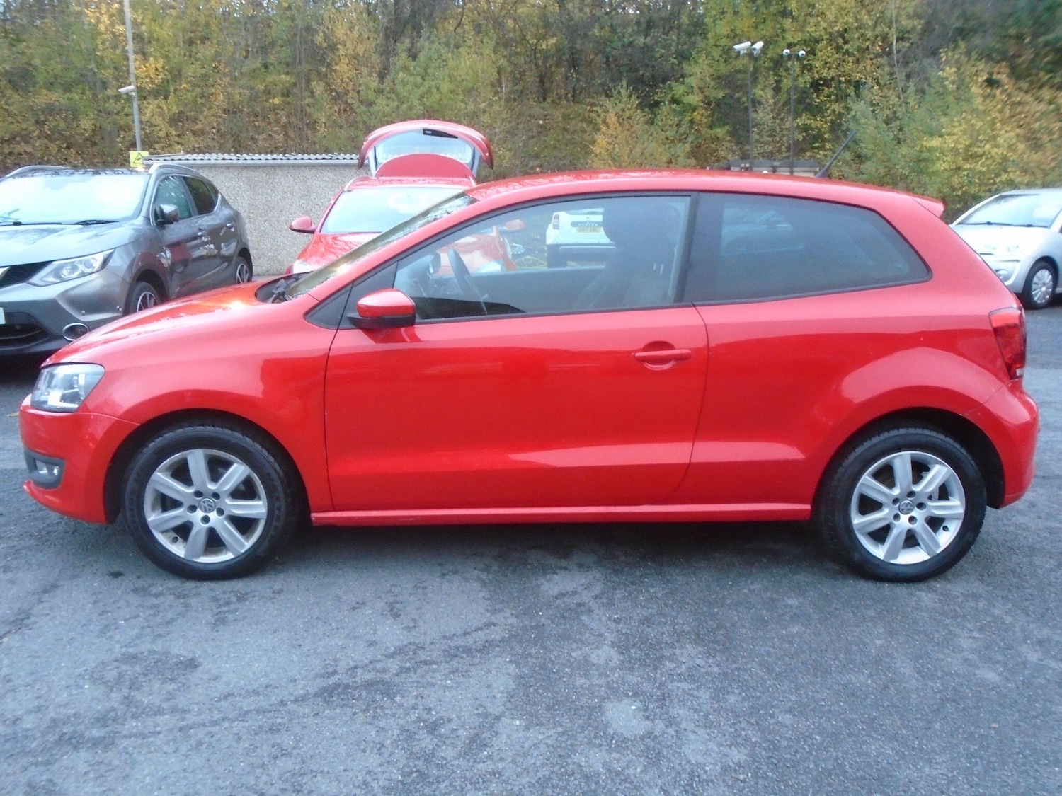 Used Volkswagen Polo for sale - 76993221: Photo 4