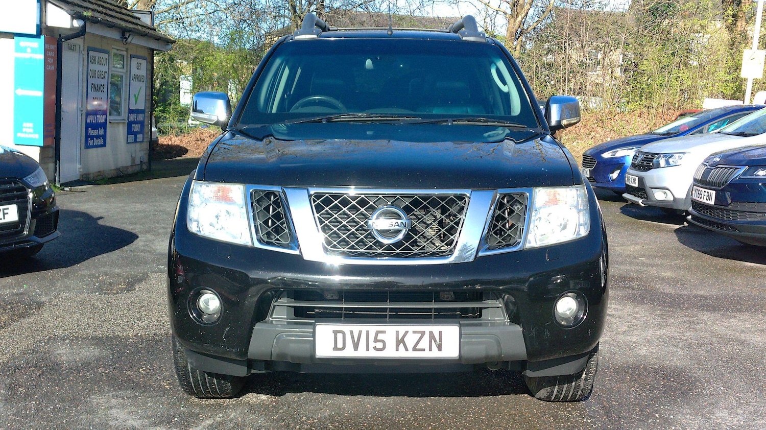 Used Nissan Navara for sale - 77892881: Photo 2