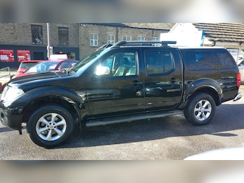 Used Nissan Navara 2015 for sale - 77892881: Photo