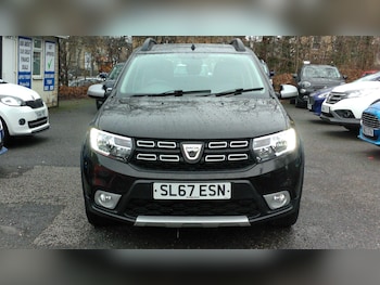Used Dacia Sandero Stepway 2018 for sale - 77633331: Photo