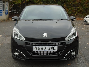 Used Peugeot 208 2017 for sale - 76996616: Photo
