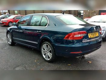 Used Skoda Superb 2015 for sale - 76992703: Photo