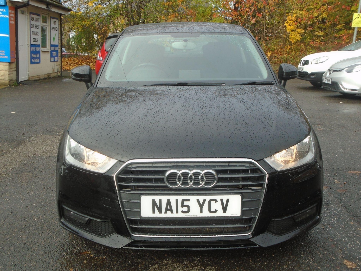 Used Audi A1 2015 for sale - 76996120: Photo 2