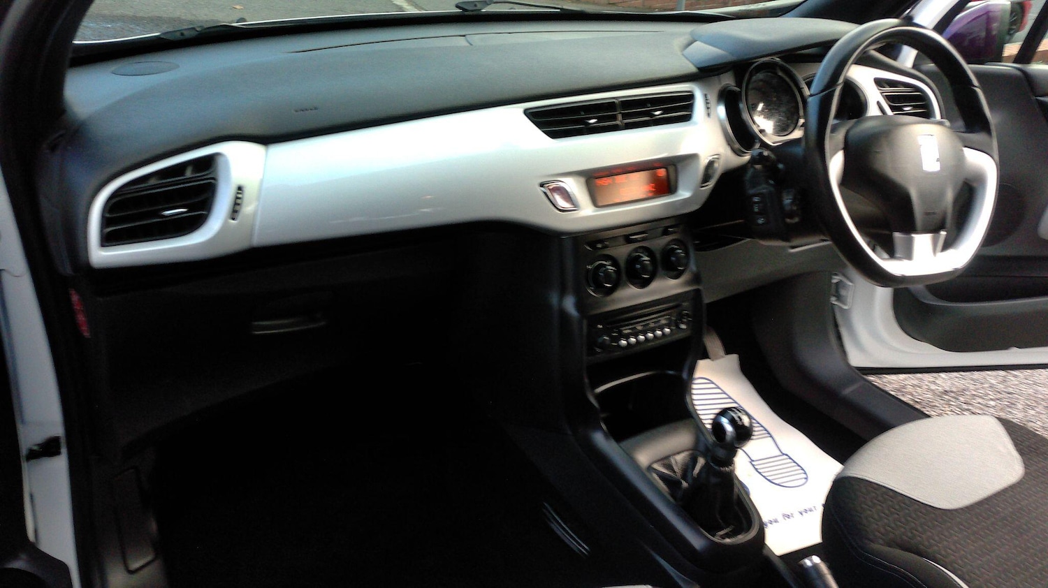 Used Citroen DS3 2015 for sale - 76994228: Photo 14