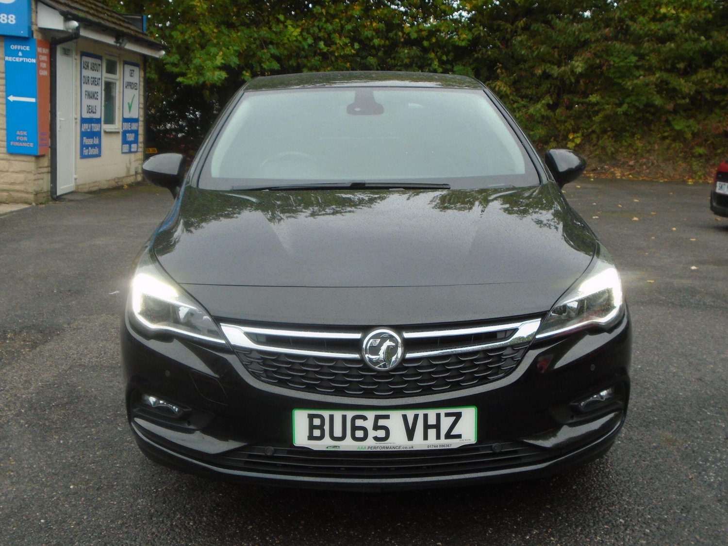 Used Vauxhall Astra for sale - 76995577: Photo 2