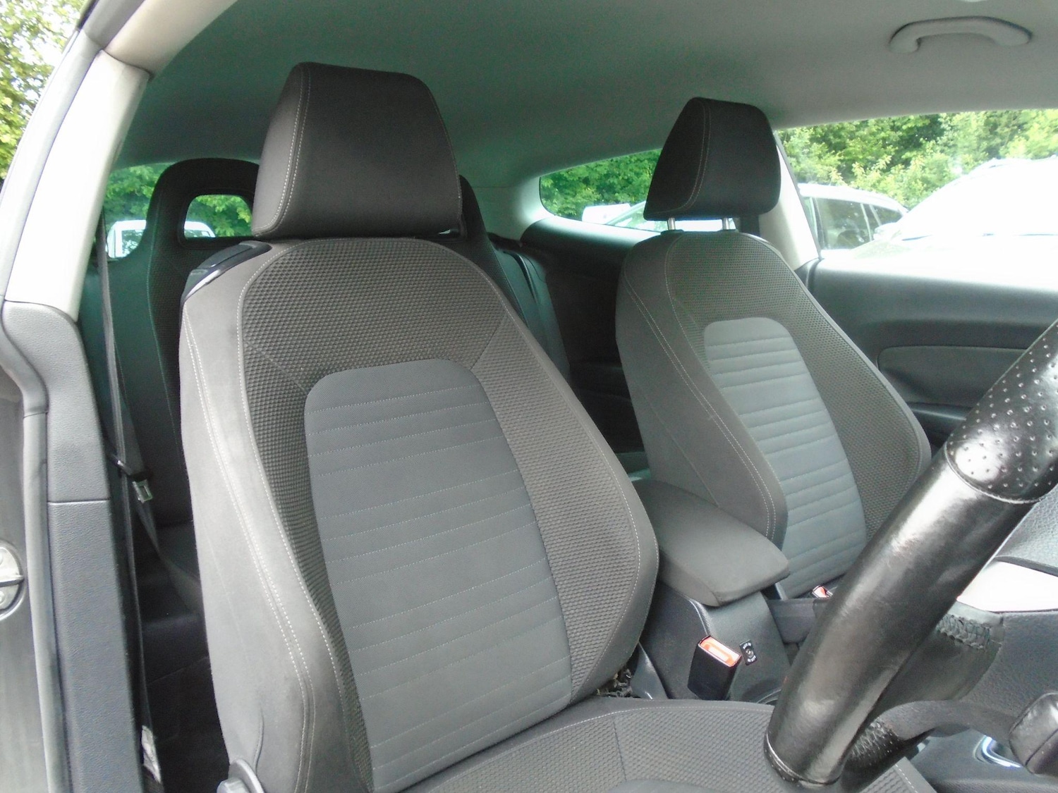 Used Volkswagen Scirocco for sale - 76997898: Photo 13