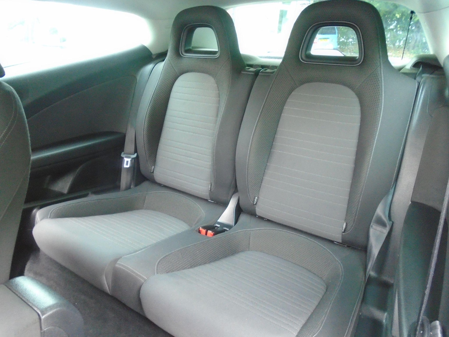 Used Volkswagen Scirocco for sale - 76997898: Photo 18