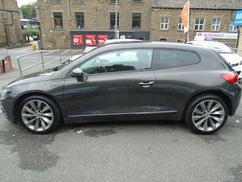 Used Volkswagen Scirocco 2009 for sale - 76997898: Photo