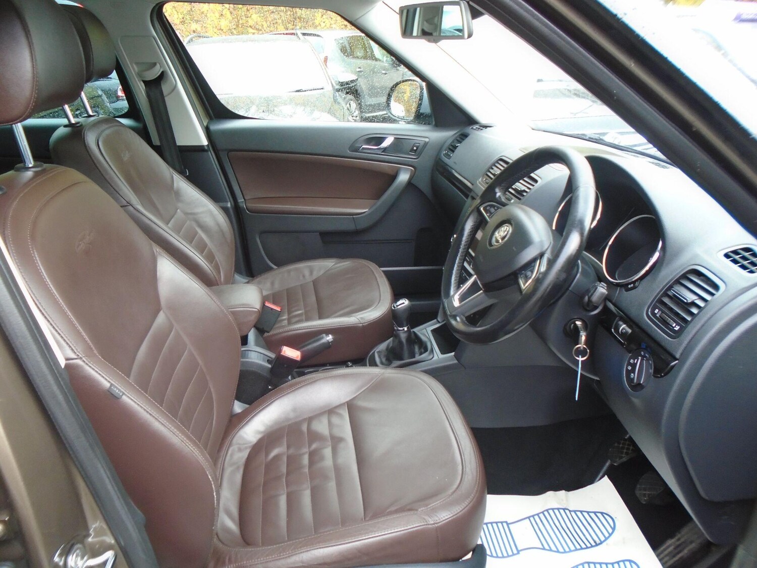 Used Skoda Yeti 2015 for sale - 76992138: Photo 14