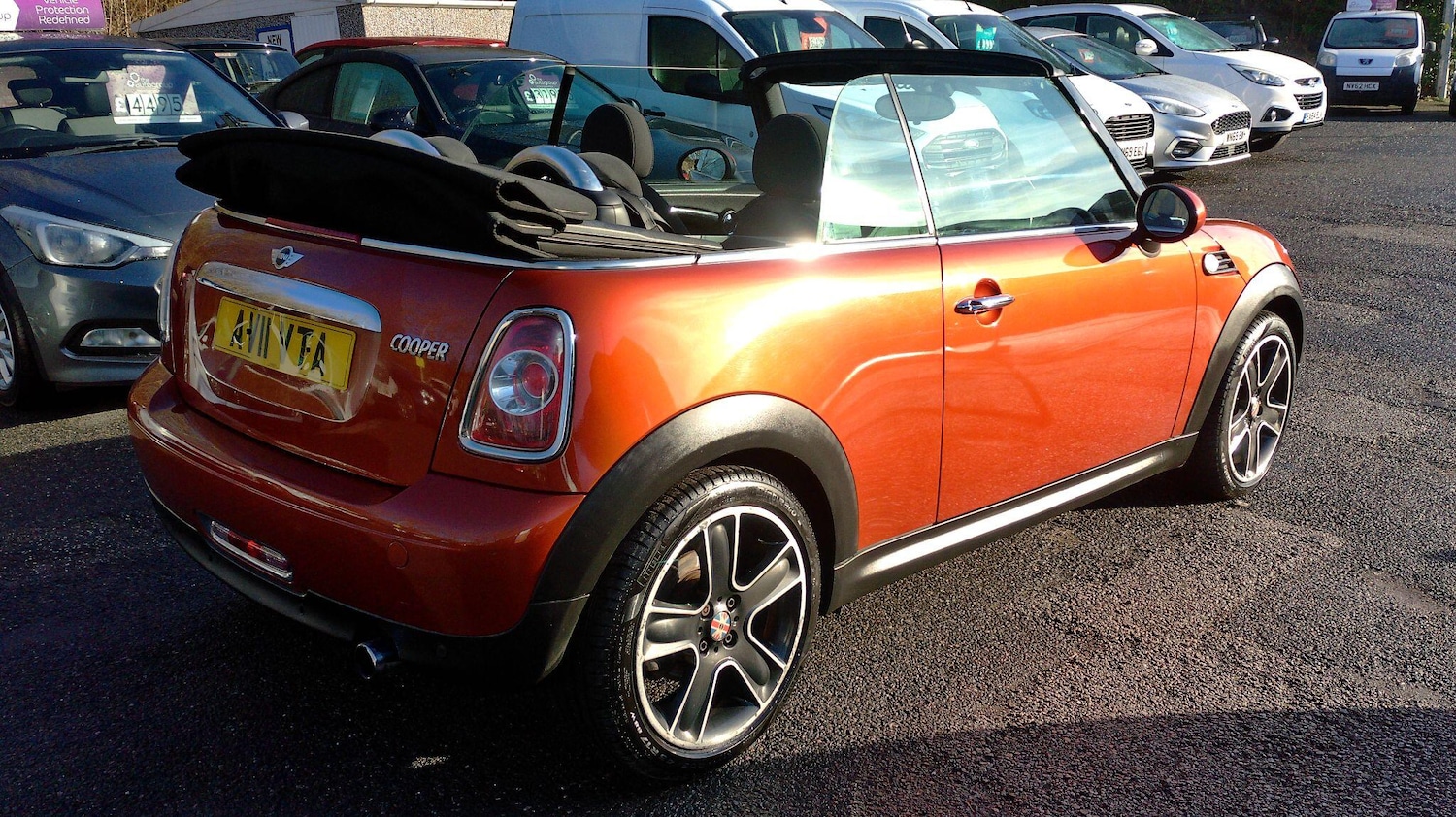 Used MINI Convertible 2011 for sale - 77315189: Photo 10