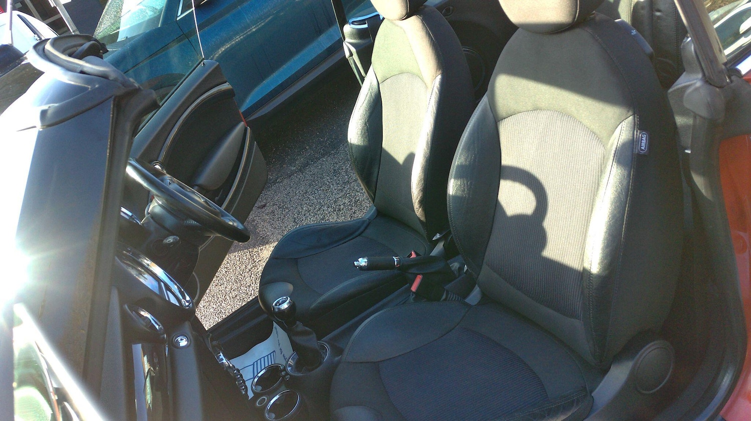 Used MINI Convertible 2011 for sale - 77315189: Photo 18