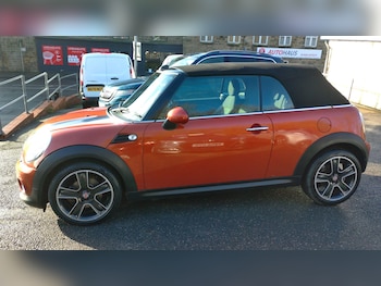 Used MINI Convertible 2011 for sale - 77315189: Photo