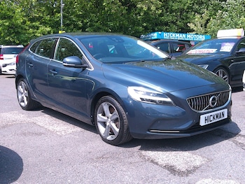 Used Volvo V40 2017 for sale - 78741725: Photo