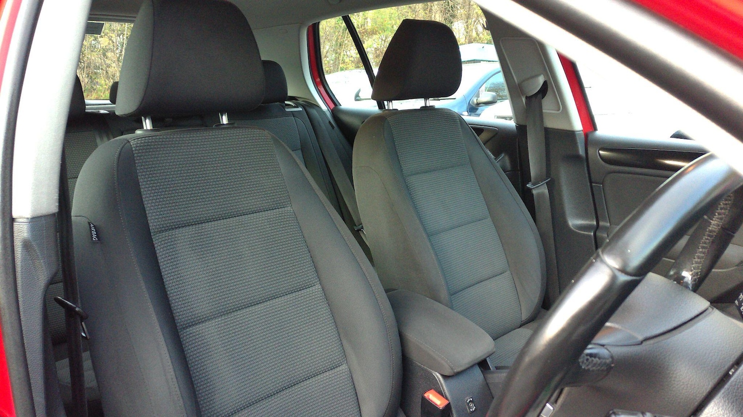 Used Volkswagen Golf 2012 for sale - 76996905: Photo 11