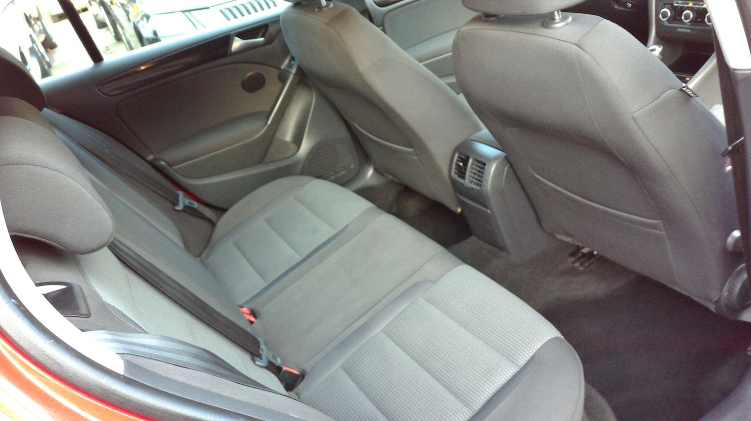 Used Volkswagen Golf 2012 for sale - 76996905: Photo 15