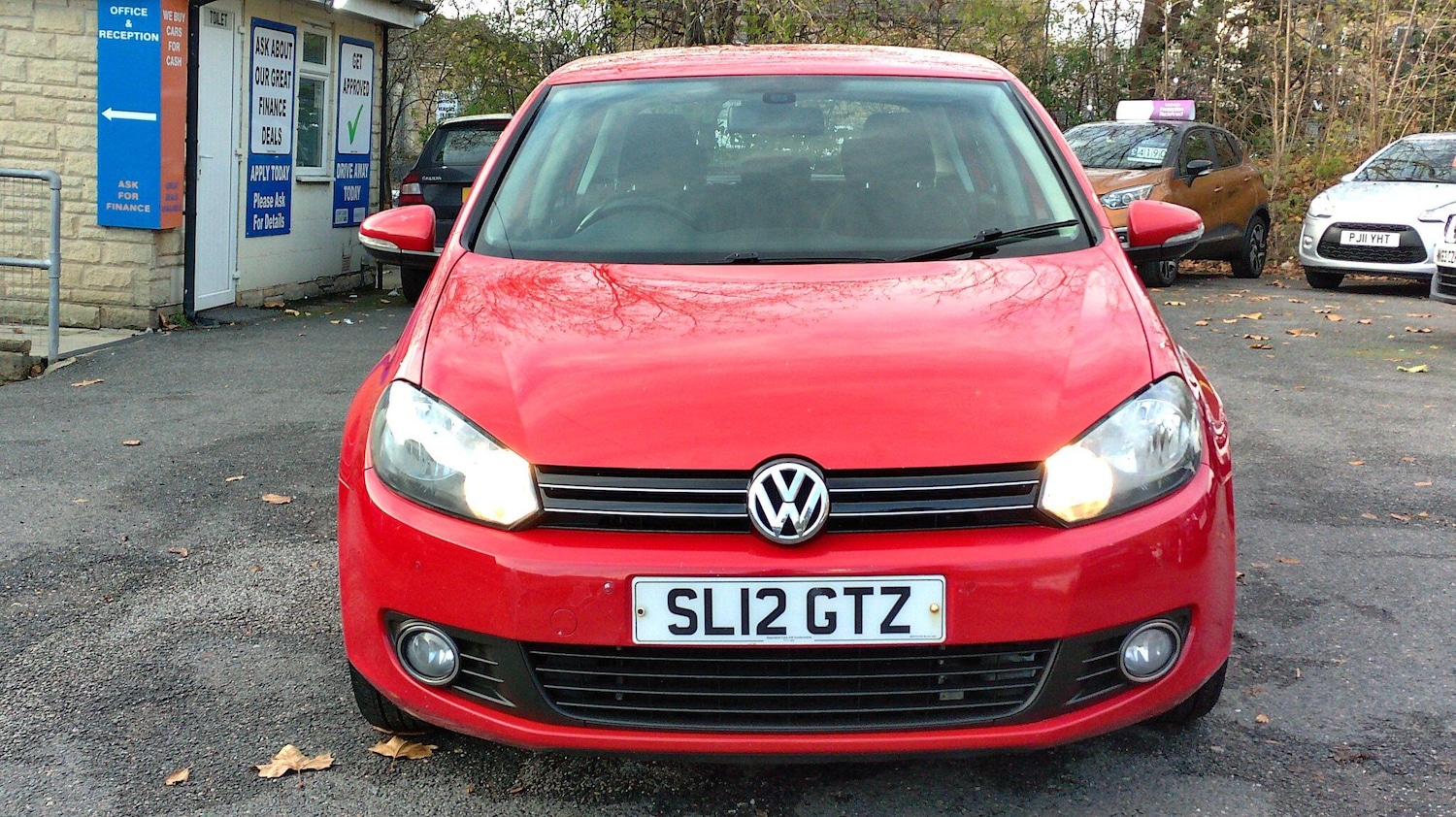 Used Volkswagen Golf 2012 for sale - 76996905: Photo 2