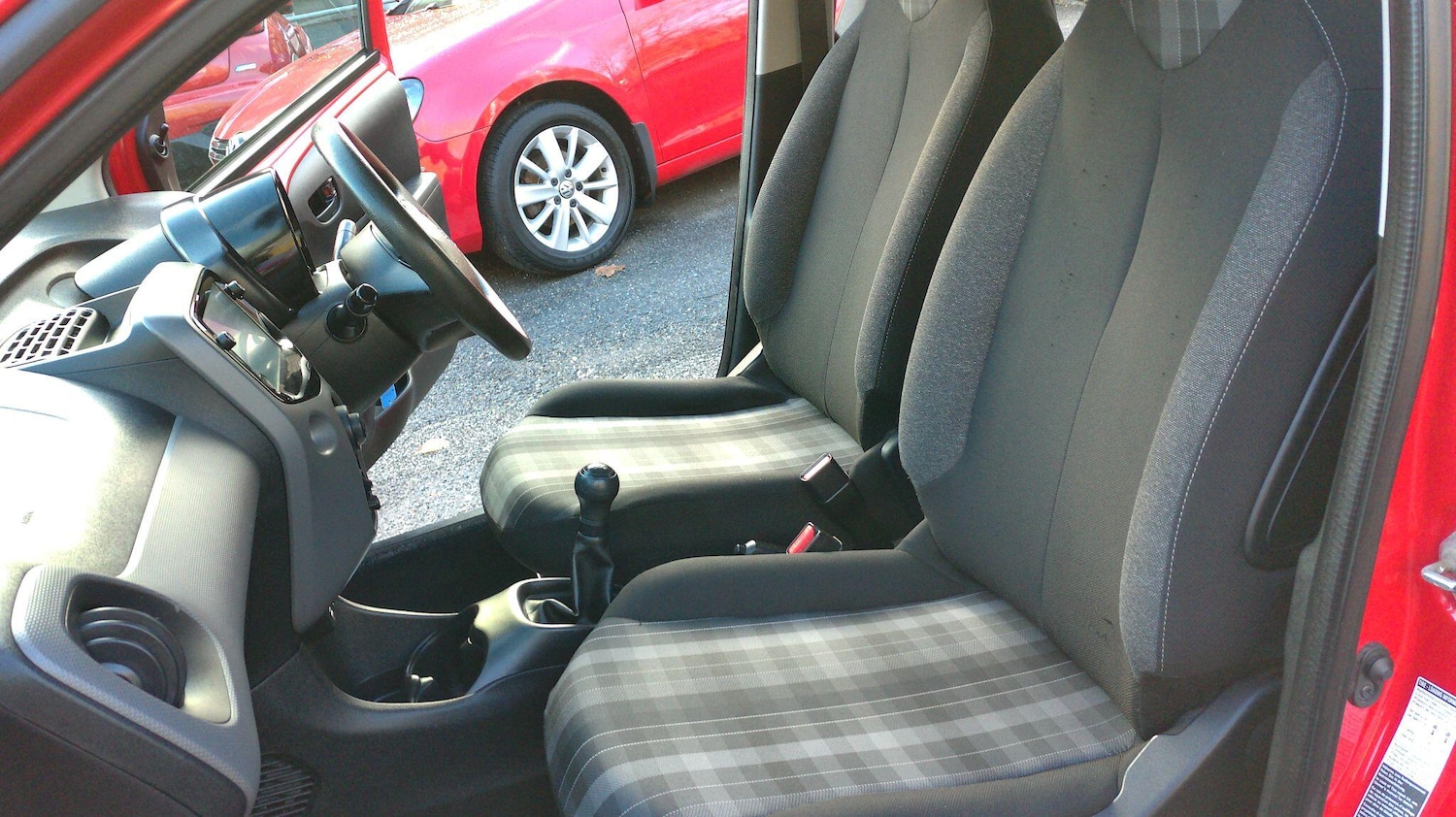 Used Peugeot 108 2019 for sale - 76992216: Photo 12