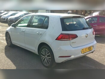 Used Volkswagen Golf 2017 for sale - 78245387: Photo