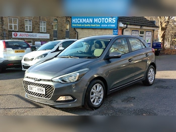 Used Hyundai i20 2017 for sale - 77267179: Photo