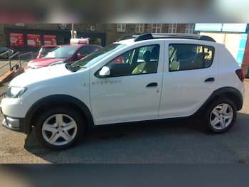 Used Dacia Sandero Stepway 2015 for sale - 77892166: Photo