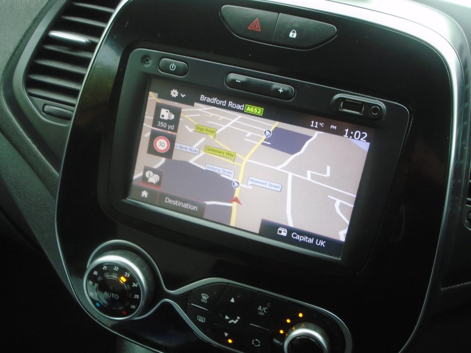 Used Renault Captur 2018 for sale - 76997479: Photo 17