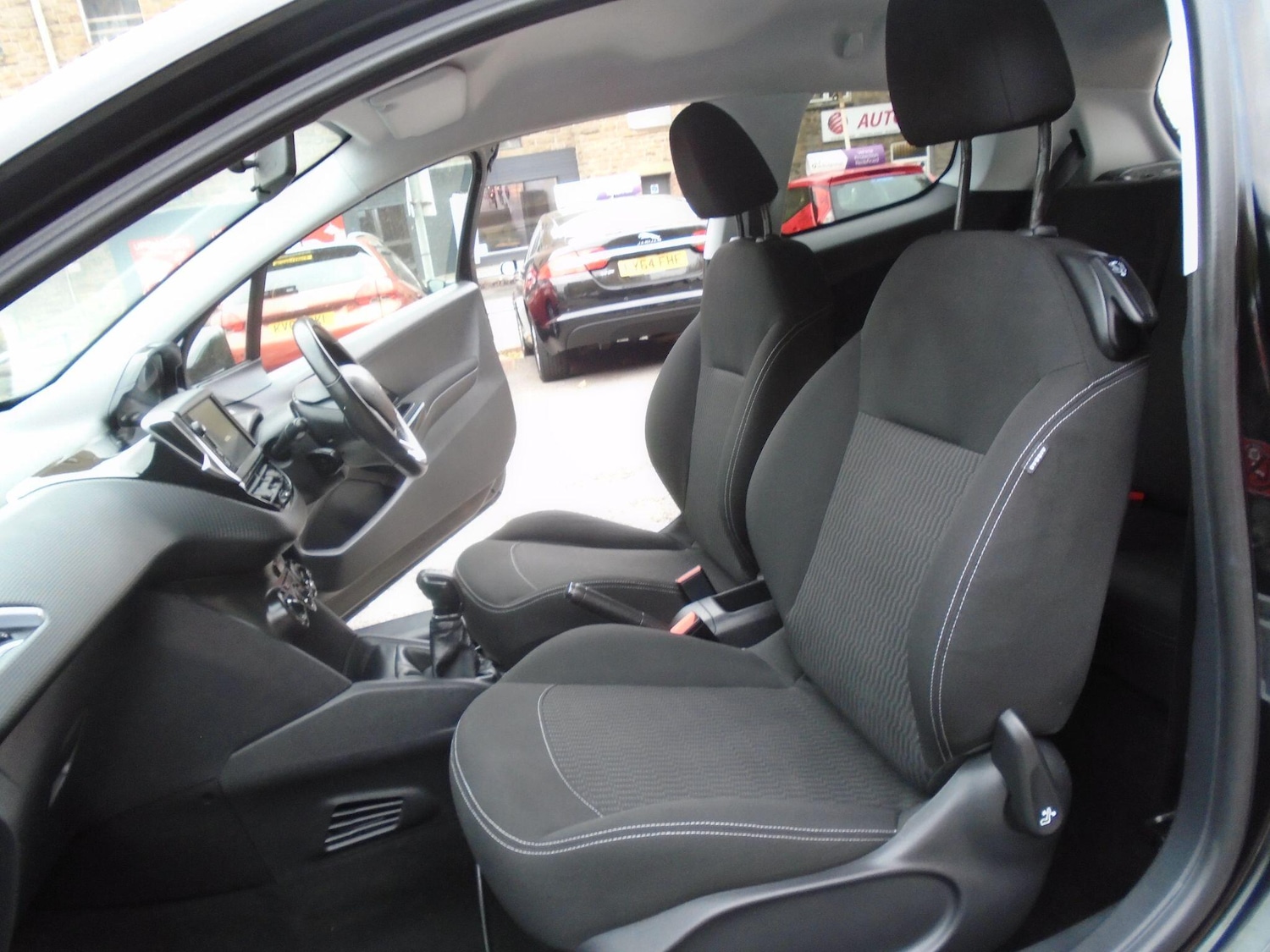 Used Peugeot 208 for sale - 77267658: Photo 17