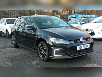 Used Volkswagen Golf 2017 for sale - 77496945: Photo