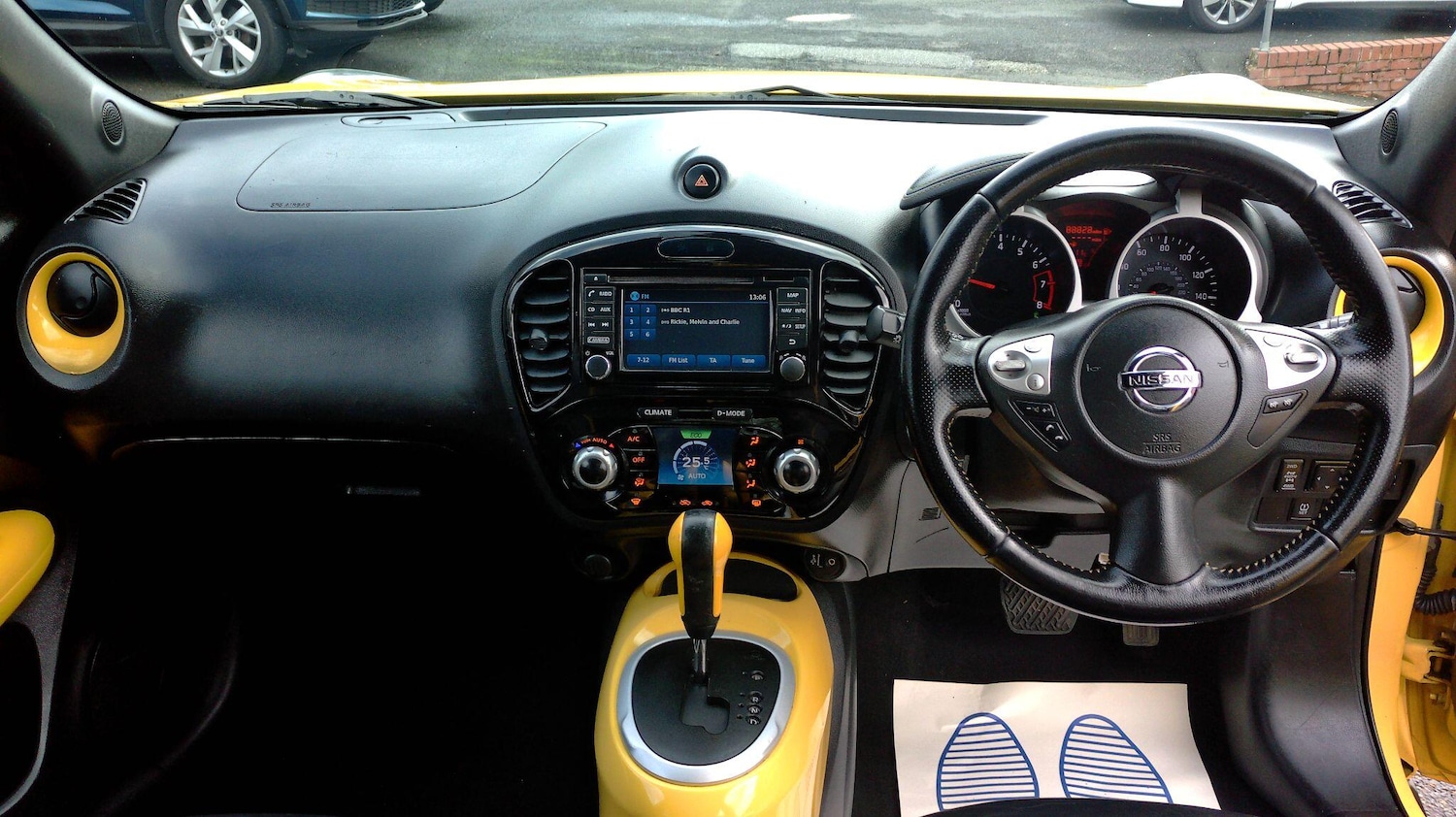 Used Nissan Juke 2015 for sale - 77625346: Photo 16