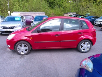 Used Ford Fiesta 2002 for sale - 78301045: Photo
