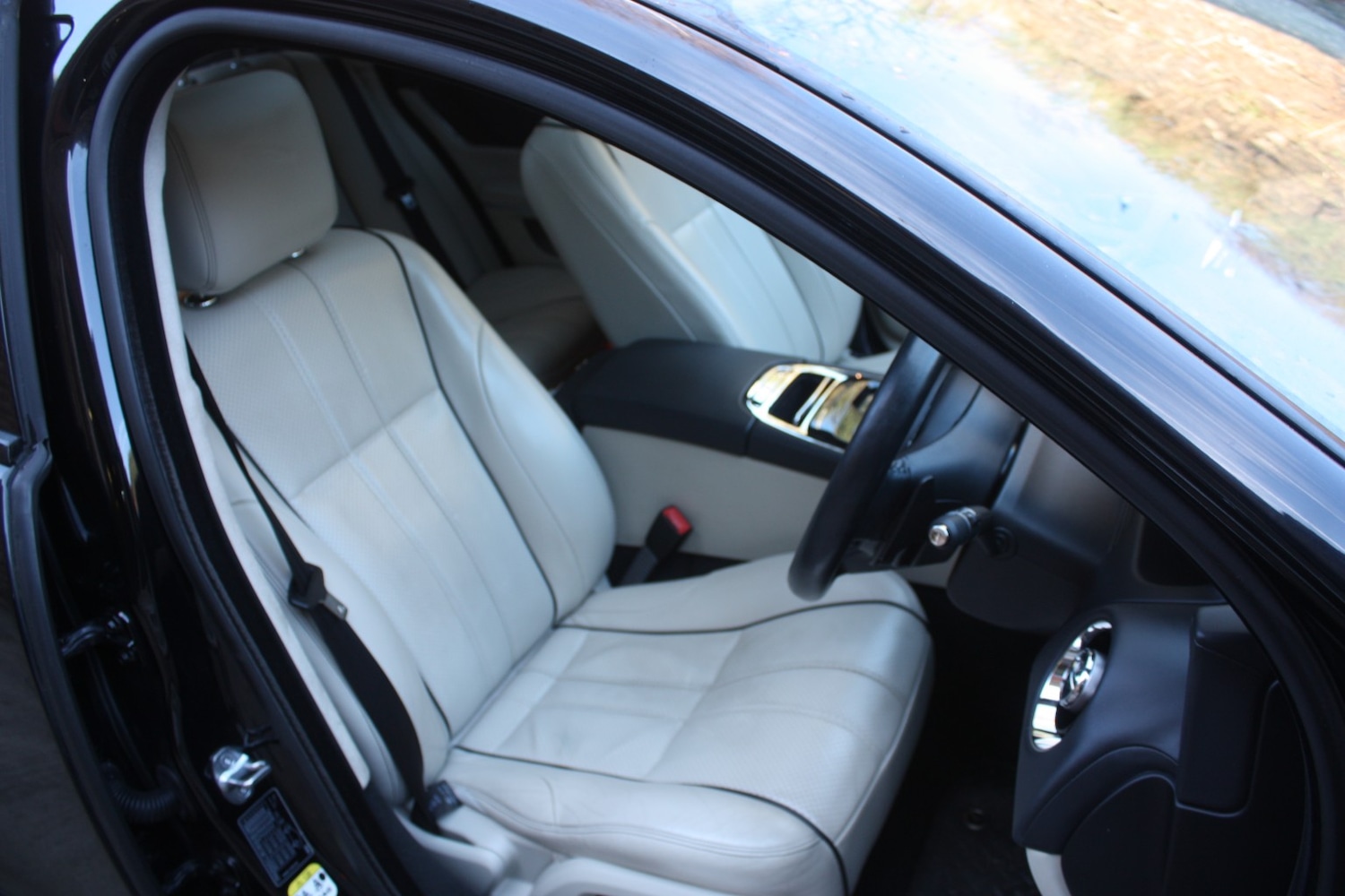 Used Jaguar XJ 2014 for sale - 76666128: Photo 10