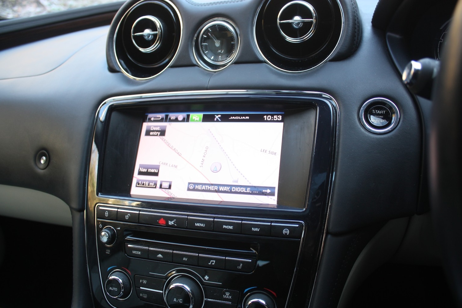 Used Jaguar XJ 2014 for sale - 76666128: Photo 21