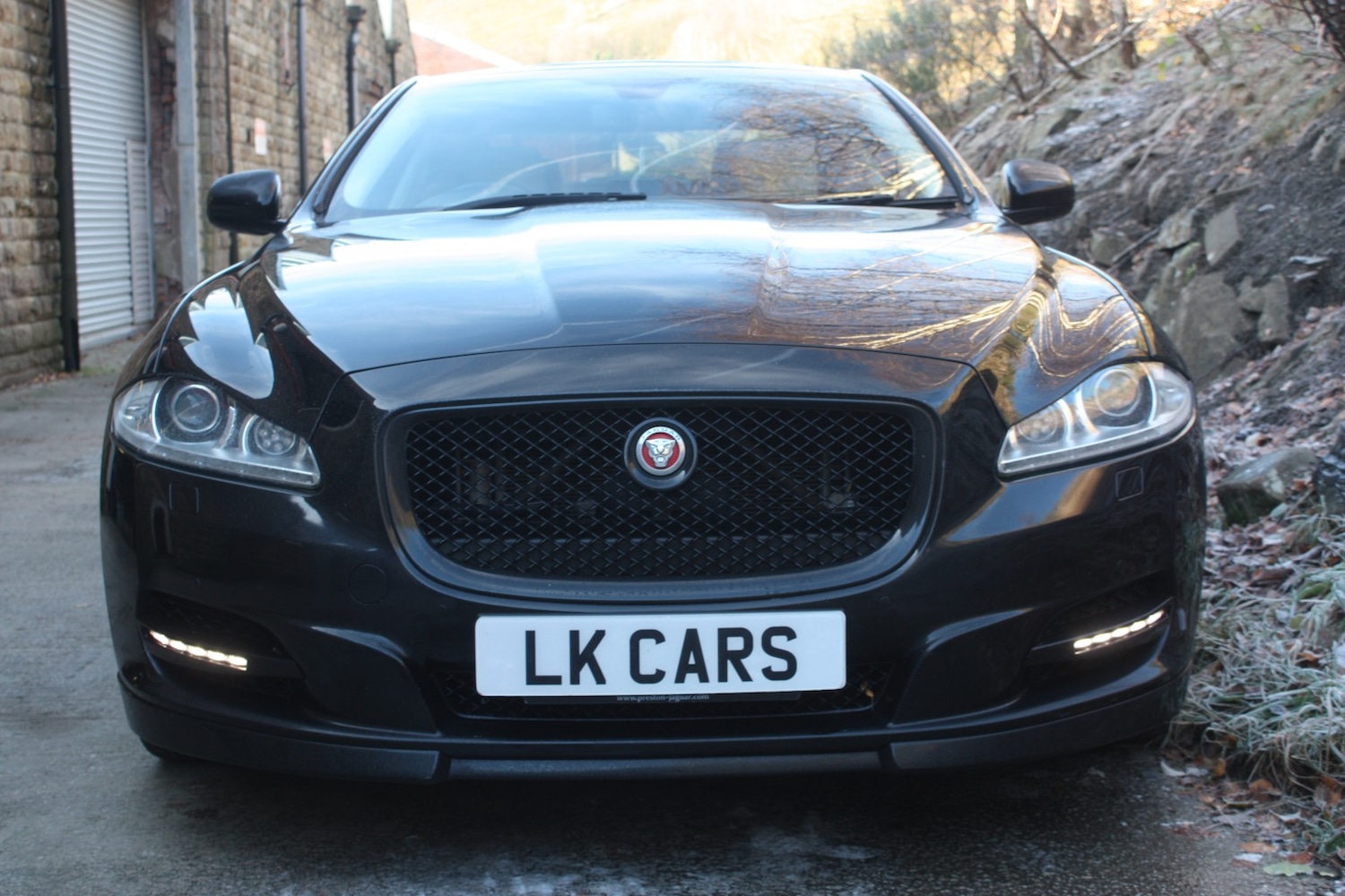 Used Jaguar XJ 2014 for sale - 76666128: Photo 3
